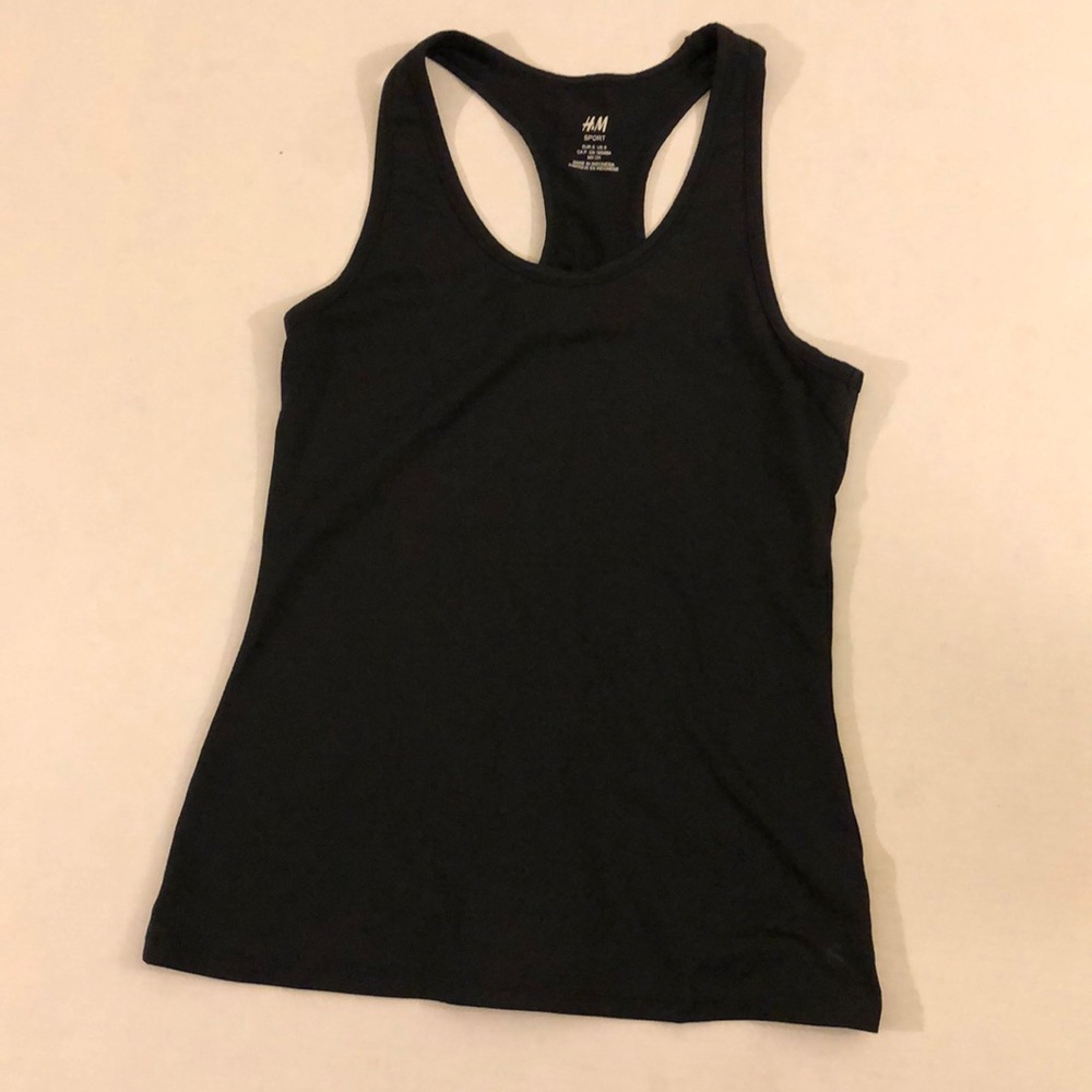 S H&M workout tank